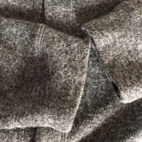 Women’s size XXL Sonoma button up gray two pocket sweater - Picture 3 of 7